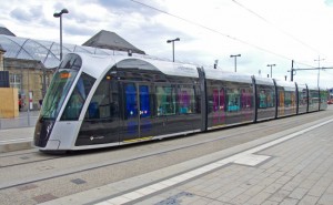 Strab in Luxembourg Stadt vorm Bahnhof, 30.08.2022 beim vorletzten 9€-Ticket-Trip