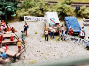 IMG_20231104_115010.jpg (851.45 KiB) 934 mal betrachtet Gegendemo bei den Weintrinkern