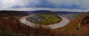 Mosrl-Schleife bei Wolf, rechts Kröv, ganz hinten Traben-Tarbach