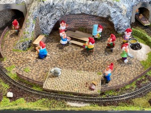 Zwergenbahn.jpg