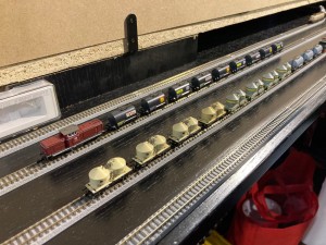 Konrads Züge warten auf ihre Fahrt.jpg