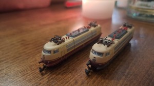 88543 &amp; 88546 im direkten Vergleich (die Pantos sind unten)