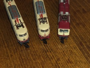 Beigerote Versammlung