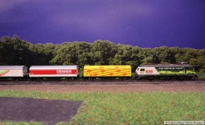 Re446_04.jpg