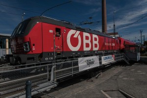 comp_FN8A9373.jpg
