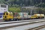 Natürlich stehen auch für Revisionsarbeiten an der Oberleitung Spezialfahrzeuge zur Verfügung
