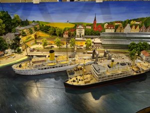 F_Hafen_2019_Lemiso_005.jpg (187.94 KiB) 2822 mal betrachtet F_Hafen_2019_Lemiso_005.jpg