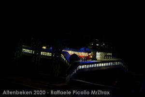 Schwebebahn 04.jpg