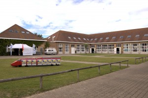 Oostende_Bullay_03.jpg (804.8 KiB) 1473 mal betrachtet Die Ausstellungshallen